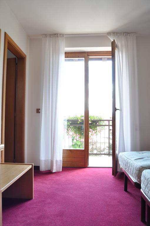 Hotel Laghetto Garniga Terme Chambre photo